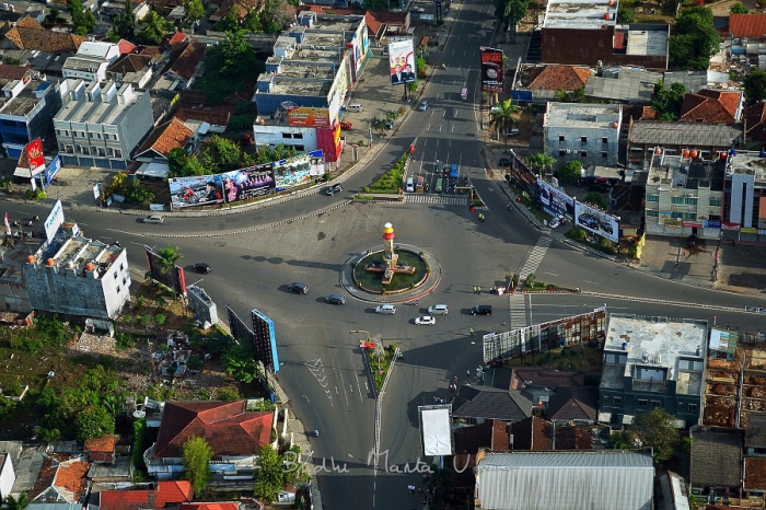 Tugu Adipura kota Bandar Lampung